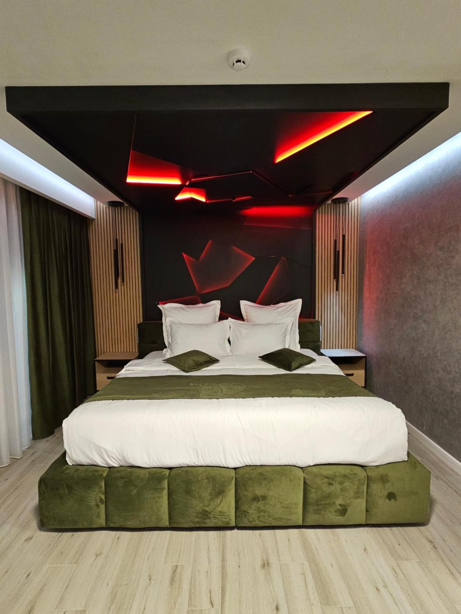 Visan Monarc Boutique Aparthotel - Self Check-In المظهر الخارجي الصورة