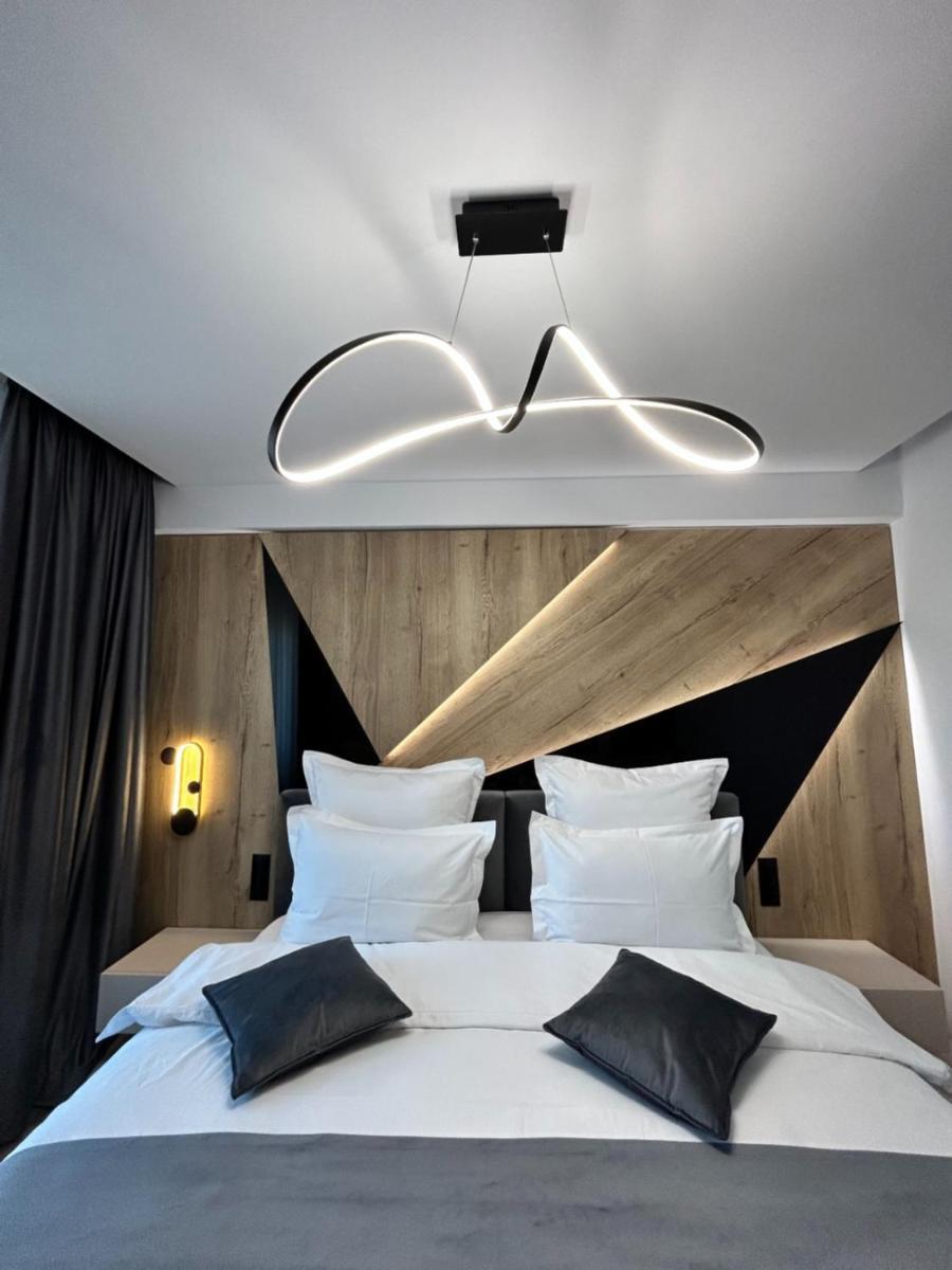 Visan Monarc Boutique Aparthotel - Self Check-In المظهر الخارجي الصورة