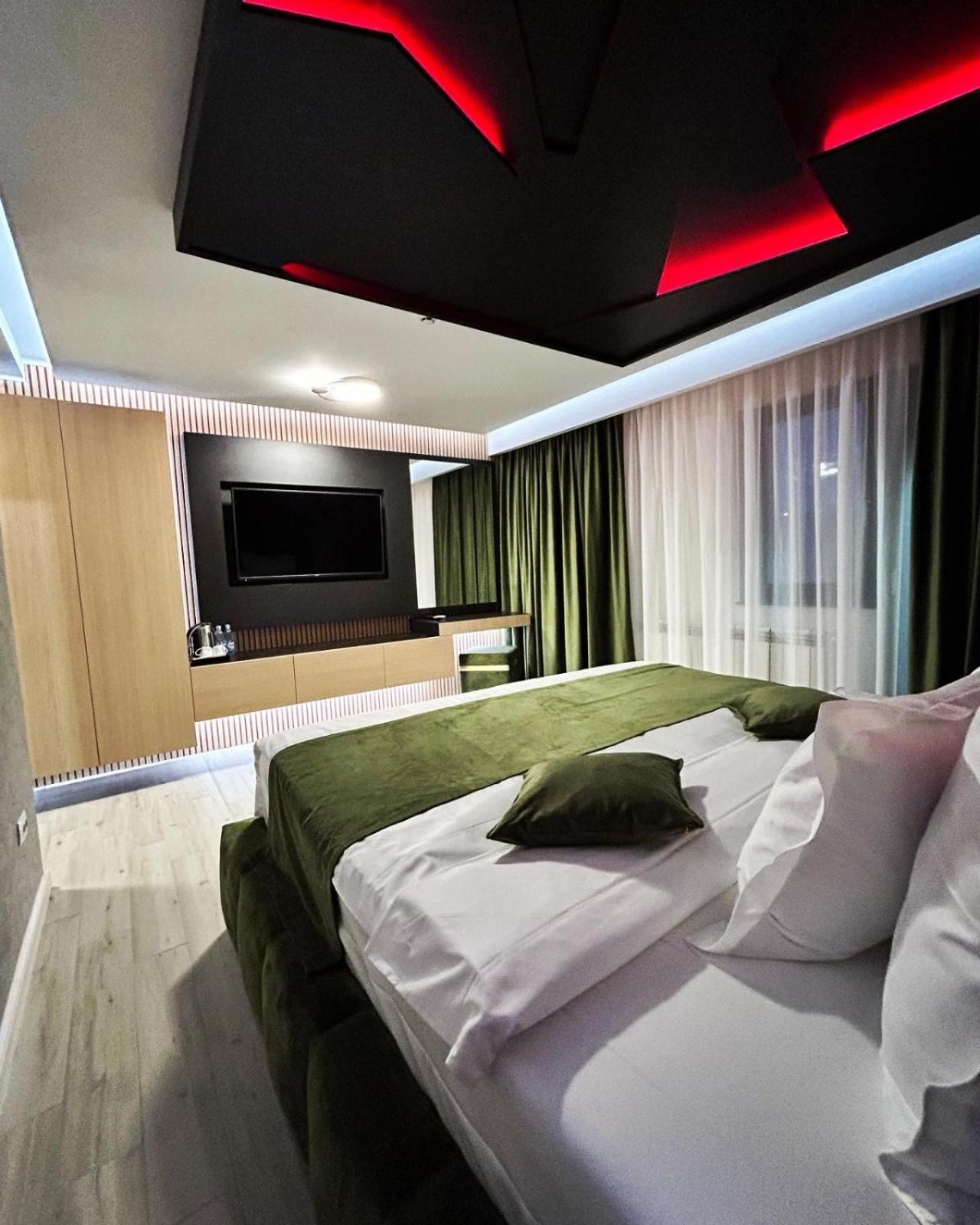 Visan Monarc Boutique Aparthotel - Self Check-In المظهر الخارجي الصورة