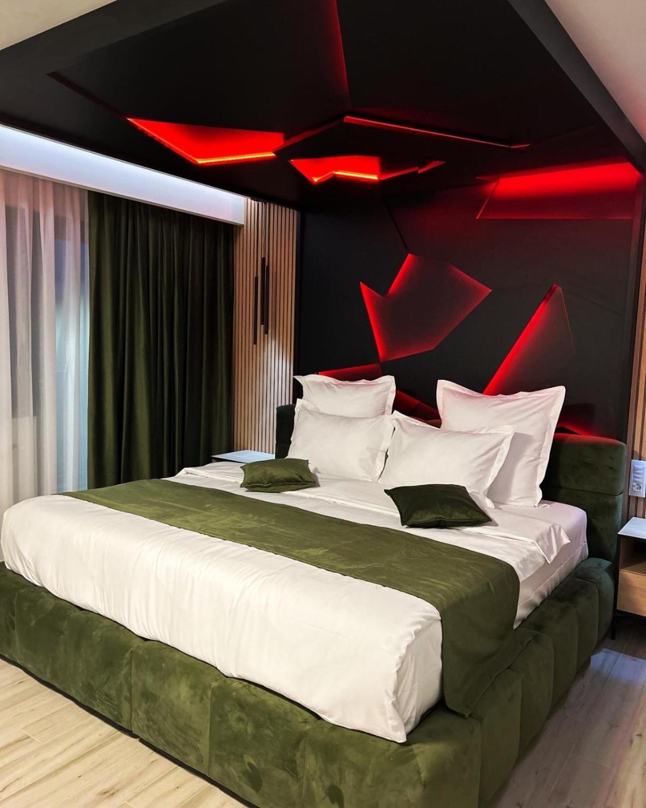 Visan Monarc Boutique Aparthotel - Self Check-In المظهر الخارجي الصورة