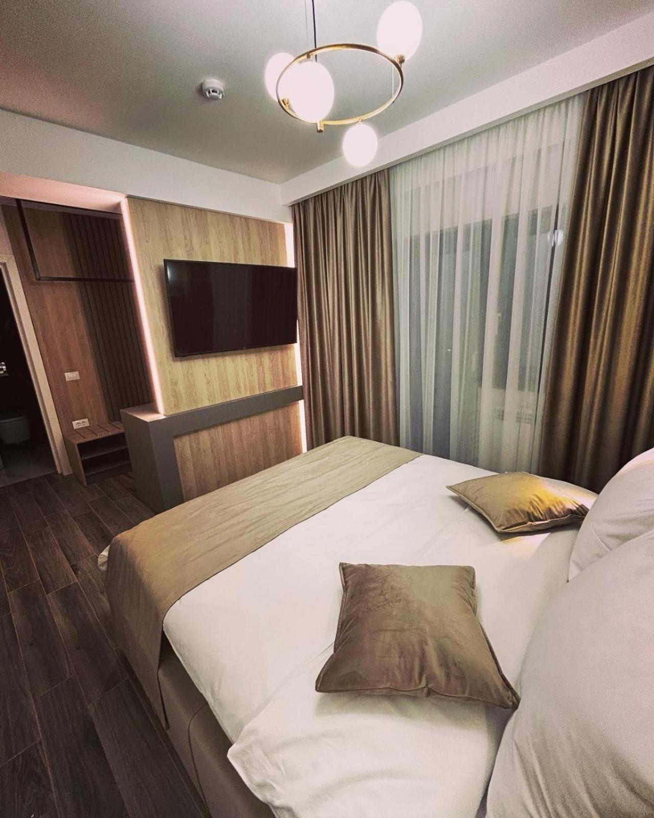 Visan Monarc Boutique Aparthotel - Self Check-In المظهر الخارجي الصورة